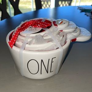Rae Dunn Snowman Handles Measuring Cups